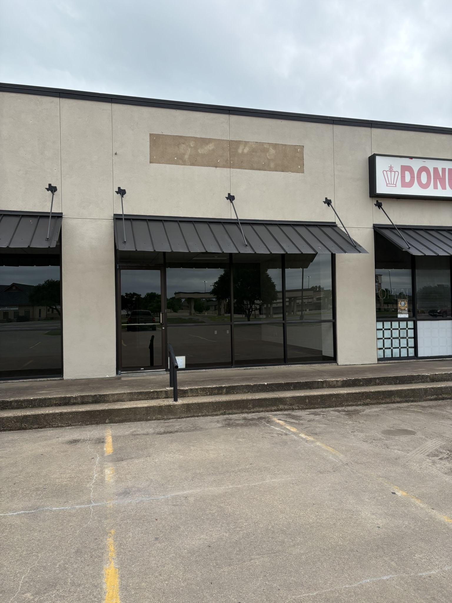 2203 W Ennis Ave Suite 400, Ennis, TX